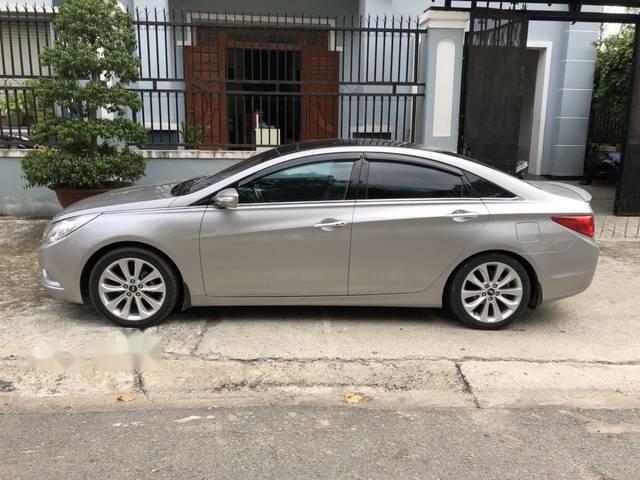 Hyundai Sonata 2010 - Bán Hyundai Sonata đời 2010, màu bạc, nhập khẩu nguyên chiếc