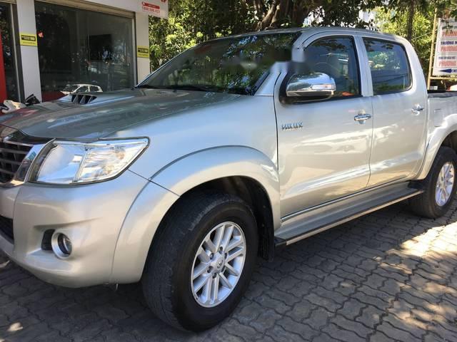 Toyota Hilux  2.5  2014 - Bán Toyota Hilux 2.5 đời 2014, màu bạc, nhập khẩu Thái, 479 triệu