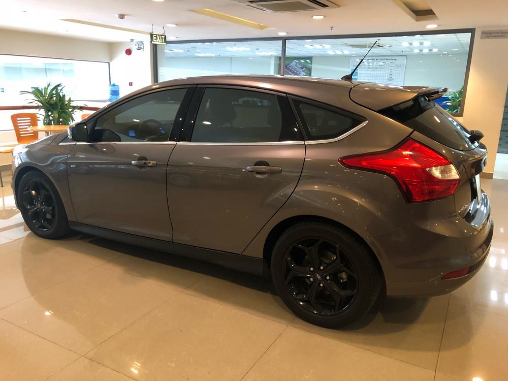 Ford Focus 2.0L SPORT 2014 - Bán Ford Focus 2.0L Sport đời 2014, màu xám (ghi), giá chỉ 530 triệu