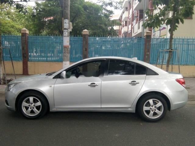 Chevrolet Cruze   2014 - Bán ô tô Chevrolet Cruze 2014, màu bạc còn mới, 365 triệu