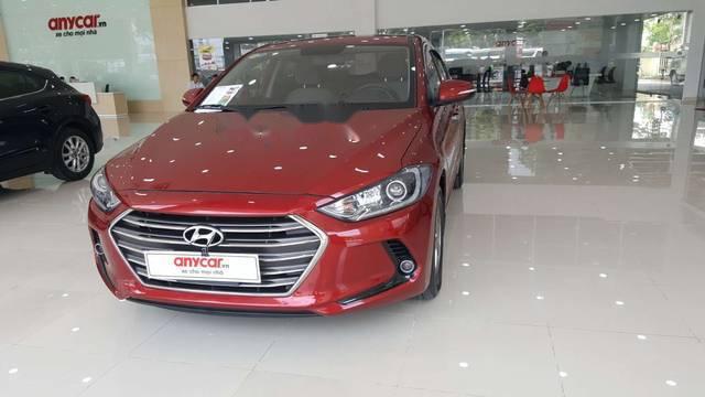 Hyundai Elantra 2017 - Cần bán lại xe Hyundai Elantra đời 2017, màu đỏ số sàn, giá 529tr