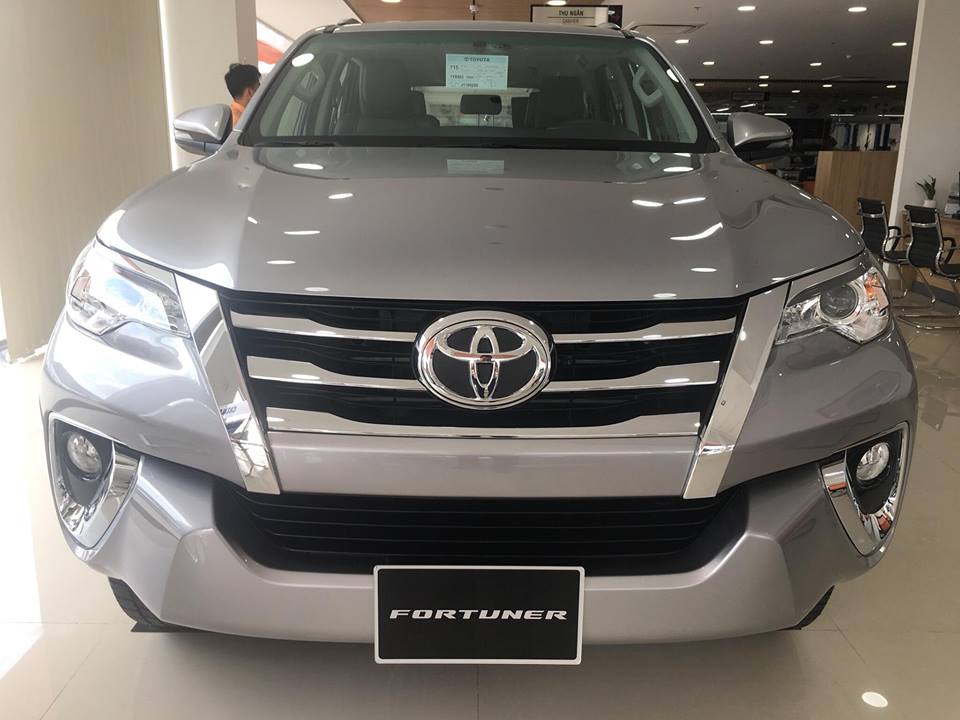 Toyota Fortuner 2.4 4x2 AT 2018 - Bán Toyota Fortuner 2.4G AT nhập khẩu, máy dầu số tự động. Hỗ trợ vay vốn lên tới 90% giá xe, LH: 0912493498