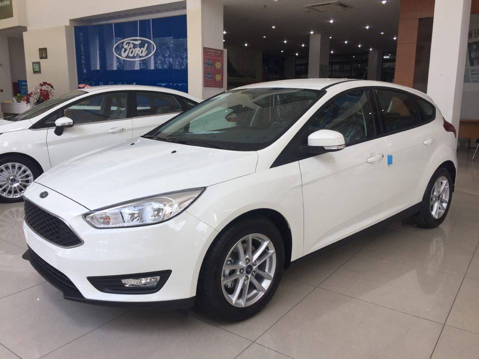 Ford Focus 1.5L Ecoboost 2018 - Bán Ford Focus 1.5L Ecoboost, giá cam kết tốt nhất khi LH: 090.217.2017 - Em Mai