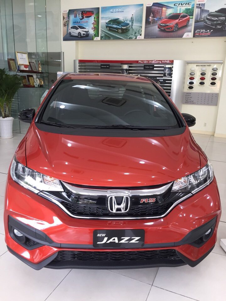 Honda Jazz  V 2018 - Honda ô tô: Tháng mưa ngâu - khuyến mãi sâu