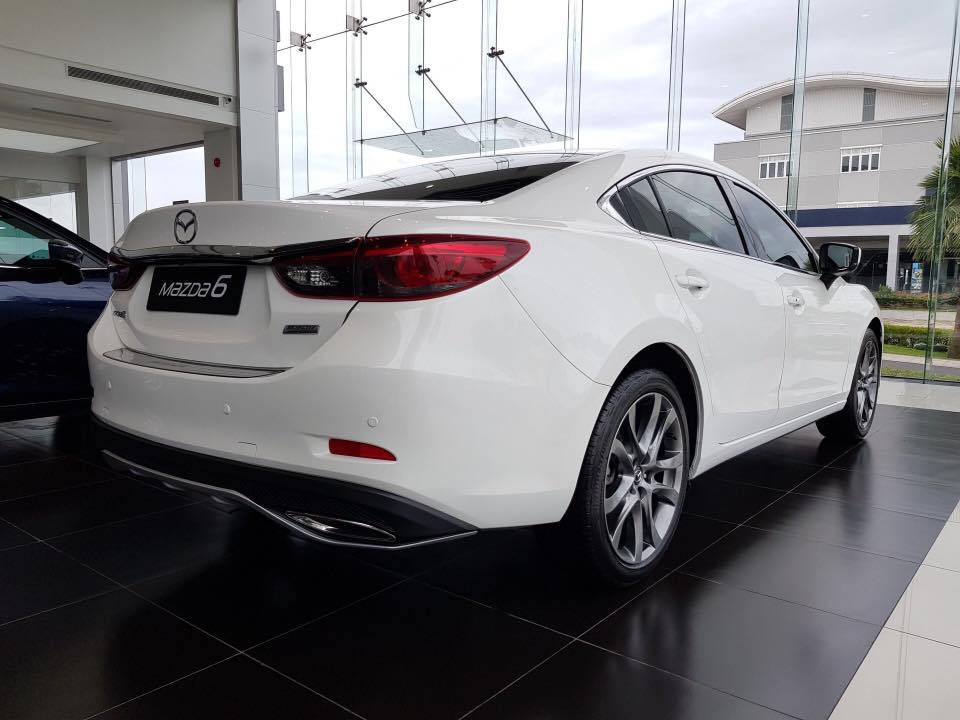 Mazda 6 2.5 Pre 2018 - Bán Mazda 6 2.5 Premium đời 2018 - Lh 0977759946