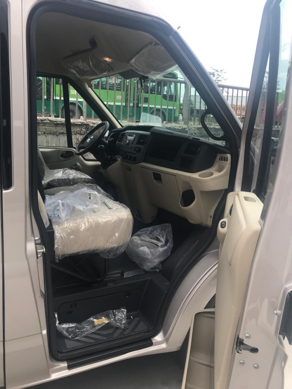 Ford Transit Transit Luxury 2018 - Bán Ford Transit 2018, giao ngay, giá tốt nhất, quà tặng hấp dẫn: Hộp đen, bao tay lái, dầu thơm 