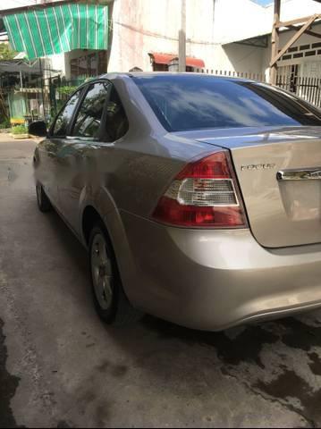 Ford Focus 2011 - Cần bán gấp Ford Focus sản xuất 2011, giá chỉ 335 triệu