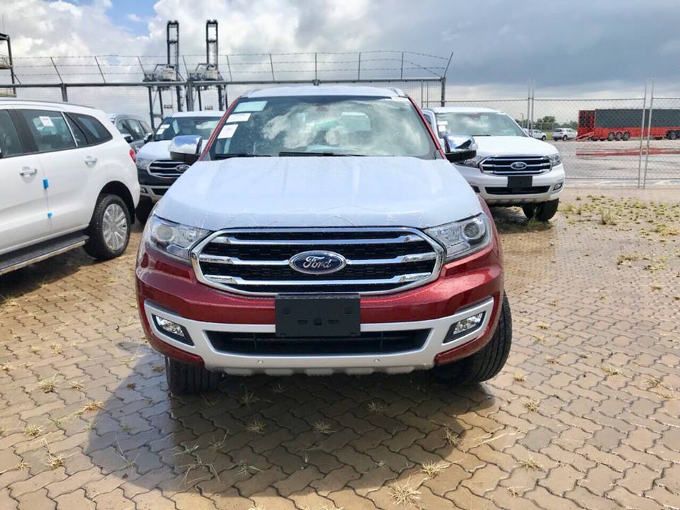 Ford Everest 2.0L 4x2 Titanium AT  2018 - Xe Ford Everest Titanium, Trend & Ambiente 2018, xe giao trong tháng, giá ưu đãi. LH: 0918889278 để được tư vấn về xe