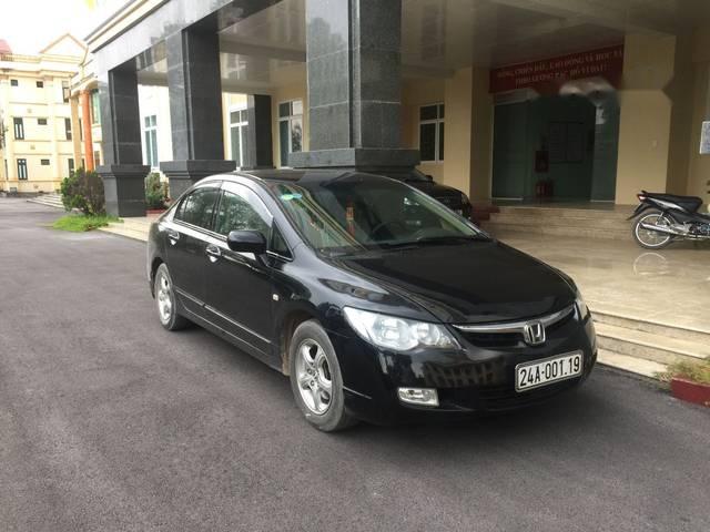 Honda Civic  MT 2006 - Tôi là công chức cần bán Honda Civic 2006 số sàn, xe còn rất đẹp