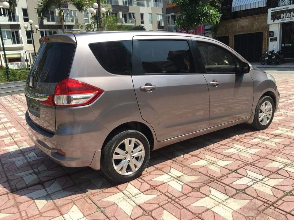 Suzuki Ertiga 2016 - Bán xe Suzuki Ertiga 2016, màu xám