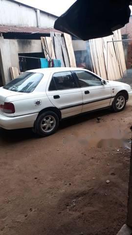 Hyundai Elantra 1994 - Bán Hyundai Elantra đời 1994, màu trắng, số sàn