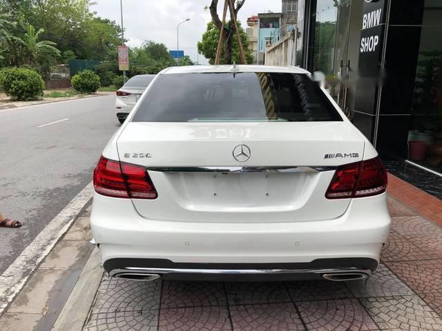 Mercedes-Benz E class  E250 AMG  2015 - Bán Mercedes Benz E 250 AMG Sx 2015, cá tính thể thao, màu trắng, nội thất kem