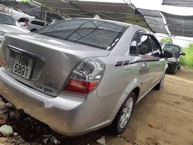 Buick Excelle   2010 - Bán Buick Excelle năm 2010, màu bạc, số tự động, giá 270tr