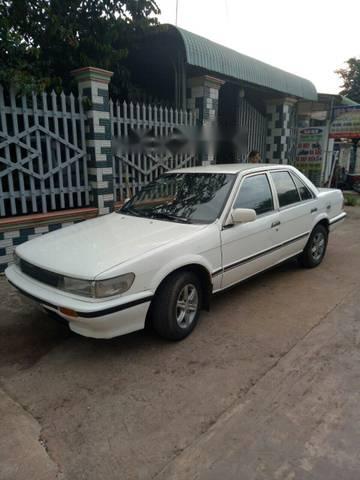 Nissan Bluebird   1988 - Bán xe Nissan Bluebird 1988, màu trắng 