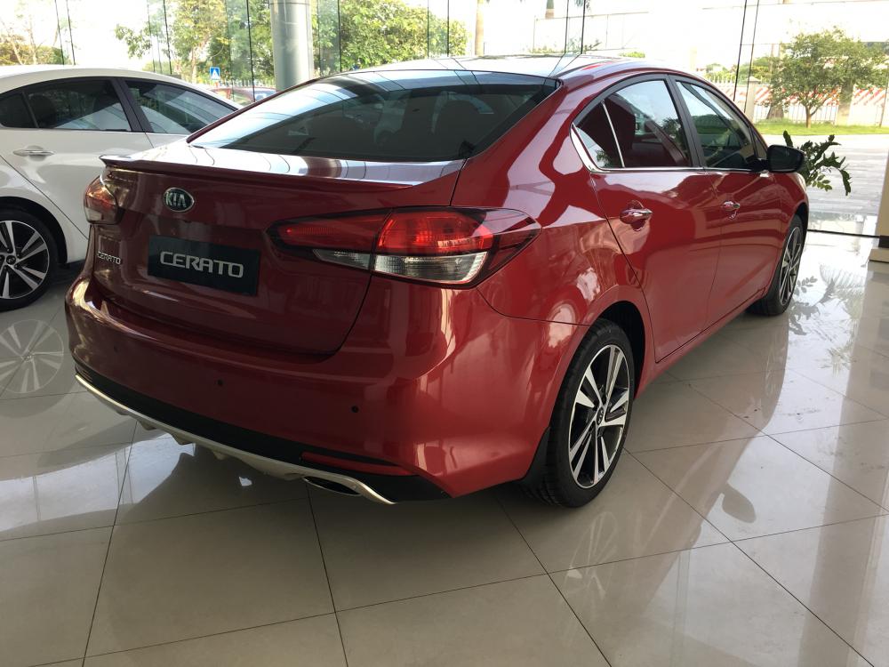 Hyundai Accent 2018 - Cần bán xe Kia Cerato 2018 sản xuất 2018 màu đỏ, 499 triệu. Lh: 0966199109