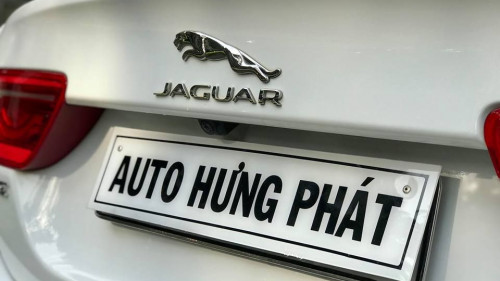 Jaguar XE   2.0 AT  2016 - Xe Jaguar XE 2.0 AT sản xuất 2016, màu trắng, nhập khẩu