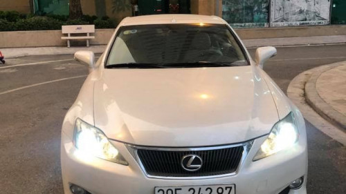 Lexus IS   2.5 AT  2009 - Cần bán gấp Lexus IS 2.5 AT sản xuất năm 2009, màu trắng, nhập khẩu  