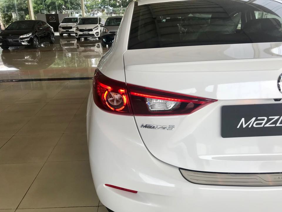 Mazda 3 2.0L AT 2019 - Mazda 3 2.0 2019.Tặng gói ưu đãi lớn lên đến 70 triệu.Trả góp 90%.Lấy xe trong ngày.Hỗ trợ chứng minh thu nhập.