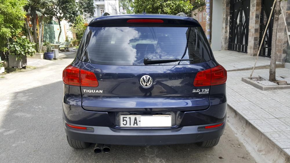 Volkswagen Tiguan AT 2014 - Bán xe Volkswagen Tiguan AT đời 2014, màu xanh, nhập khẩu nguyên chiếc