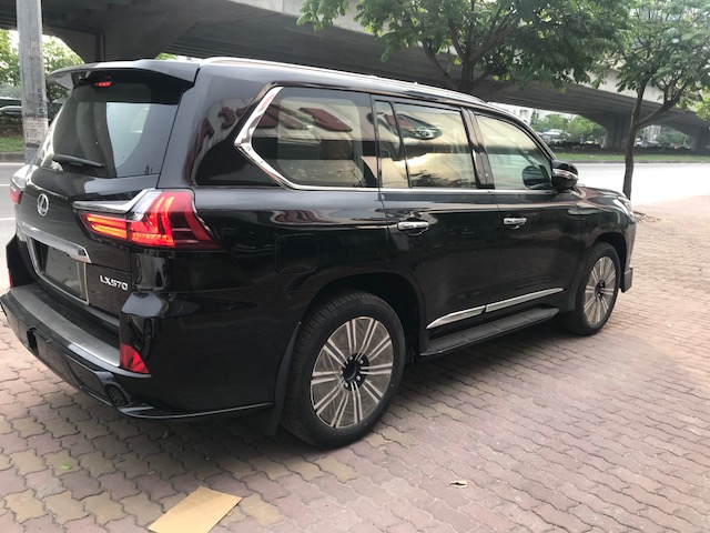 Lexus LX 570 2018 - Cần bán Lexus LX 570 năm 2018, xe xuất Mỹ Super Sport S