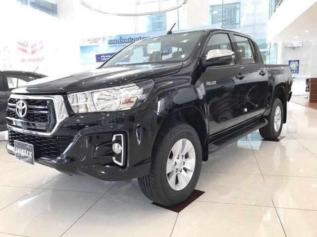 Toyota Hilux 2018 - Bán Toyota Hilux 2.4L (4x2) AT (Tự động 6 cấp), nhập khẩu từ Thái Lan