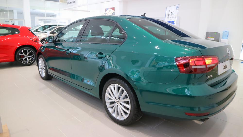 Volkswagen Jetta 1.4 TSI 2017 - (VW Sài Gòn) Volkswagen Jetta 1.4 TSI 2017, hiện còn 2 xe màu xanh lục, giao ngay. LH mr. Kiệt 0938280264 để xem xe