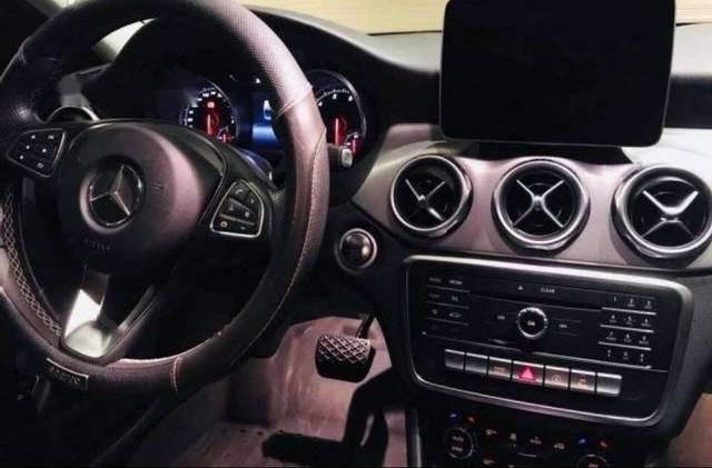 Mercedes-Benz GLA-Class 2017 - Cần bán gấp Mercedes 2017, màu đỏ, giá tốt