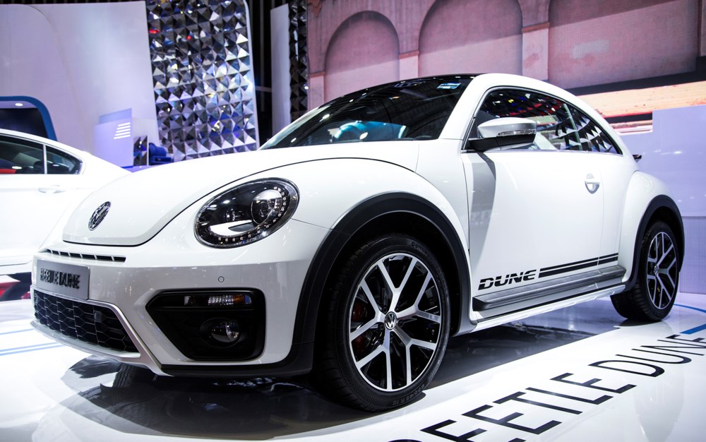 Volkswagen Beetle Dune 2018 - Bán Volkswagen Beetle Dune phiên bản giới hạn, gọi em để có giá tốt nhất thị trường VN: 0942 050 350 Ms. Thùy