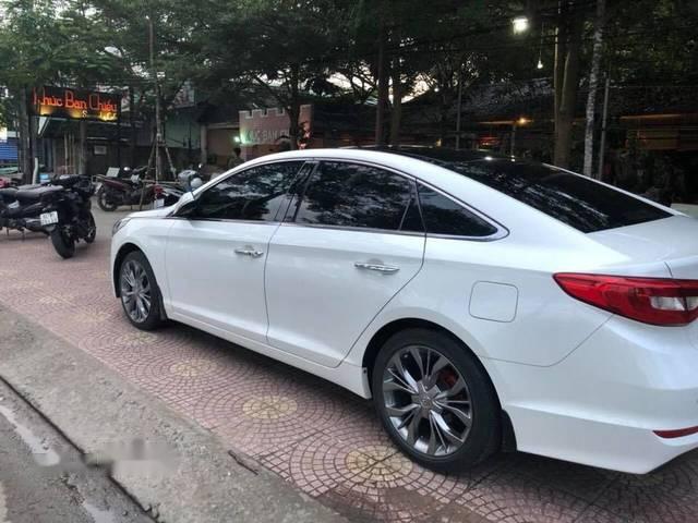 Hyundai Sonata AT 2015 - Cần bán gấp Hyundai Sonata AT sản xuất năm 2015, màu trắng, nhập khẩu 