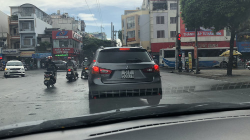 Mitsubishi Outlander Sport GLS 2.0 AT 2015 - Bán Mitsubishi Outlander Sport GLS 2.0 AT 2015, giá chỉ 690 triệu