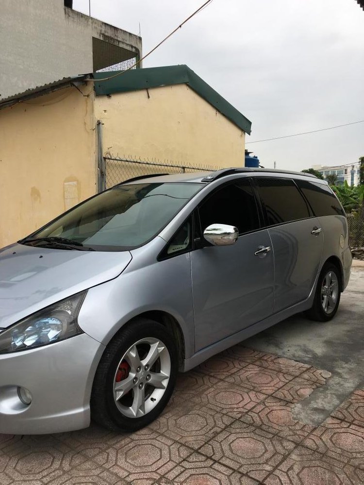 Mitsubishi Grandis 2008 - Bán xe Mitsubishi Grandis năm 2008, màu bạc