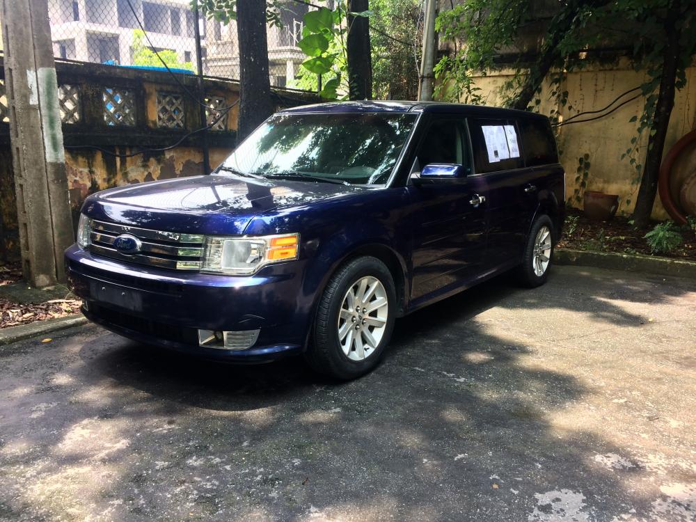 Ford Flex SEL 2010 - Cần bán lại xe Ford Flex SEL 2010 - Hết tháng ngâu em bán tình yêu lung linh giá cũng rung rinh