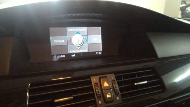 BMW 5 Series  523i  2009 - Bán BMW 5 Series 523i đời 2009, màu bạc  