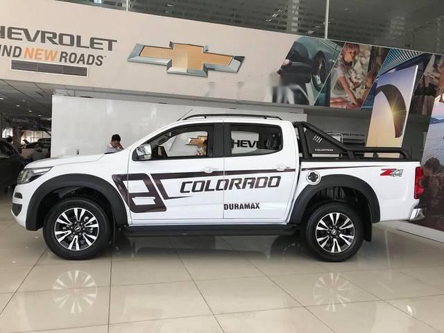 Chevrolet Colorado 2018 - Bán ô tô Chevrolet Colorado đời 2018, màu trắng, 624tr