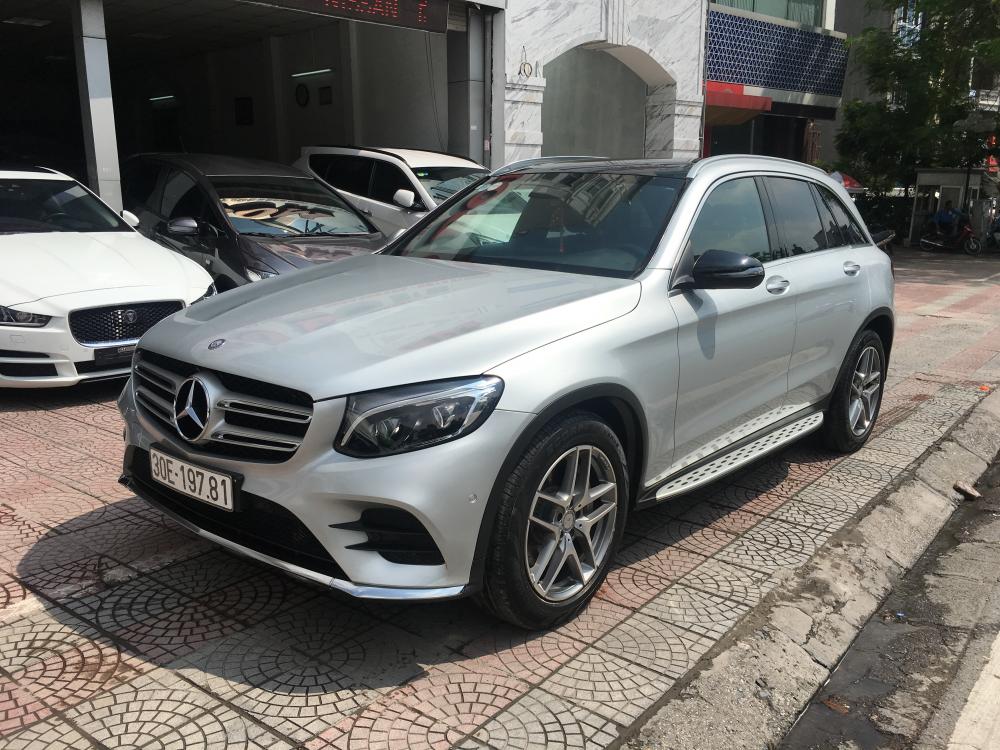 Mercedes-Benz GLC-Class 300 4matic 2016 - Bán Mercedes GLC-Class đời 2016, màu bạc