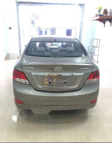 Hyundai Accent   2012 - Bán ô tô Hyundai Accent 2012, màu bạc giá cạnh tranh