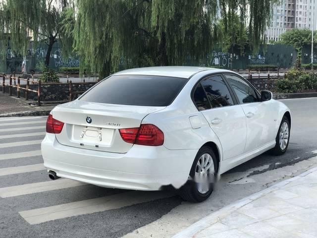 BMW 3 Series  320i 2007 - Bán xe BMW 3 Series 320i năm sản xuất 2007, màu trắng