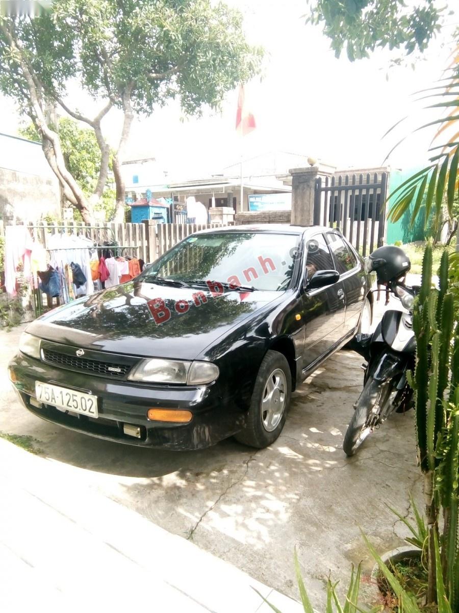 Nissan Bluebird SSS 2.0 1993 - Cần bán lại xe Nissan Bluebird SSS 2.0 sản xuất 1993, màu đen, xe nhập   