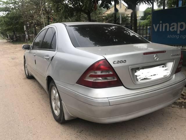 Mercedes-Benz C class C200 2003 - Cần bán xe Mercedes C200 sản xuất năm 2003, màu bạc số sàn