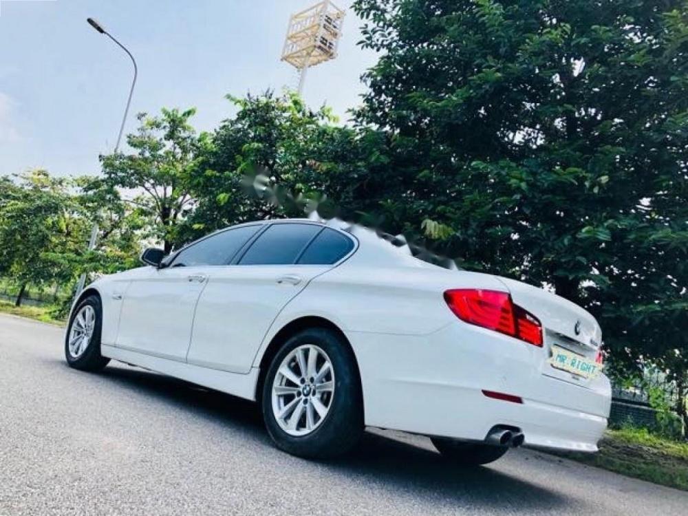 BMW 5 Series 520i 2013 - Bán lại xe BMW 520i sản xuất 2013, màu trắng, nhập khẩu