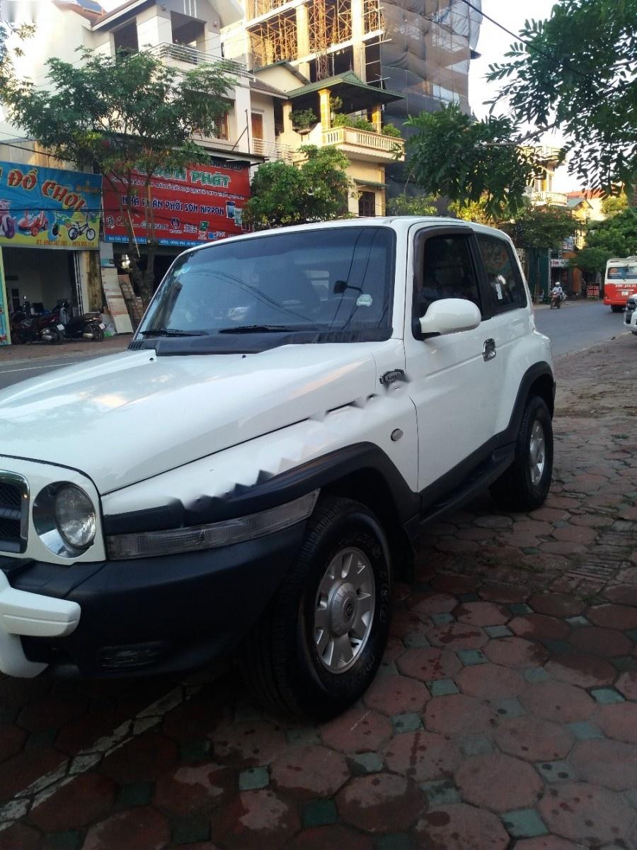 Ssangyong Korando TX5 2005 - Bán Ssangyong Korando TX5 đời 2005, màu trắng, xe nhập chính chủ