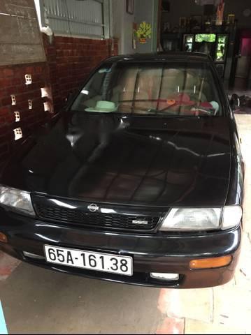 Nissan Bluebird 1993 - Cần bán xe Nissan Bluebird đời 1993, màu xanh 