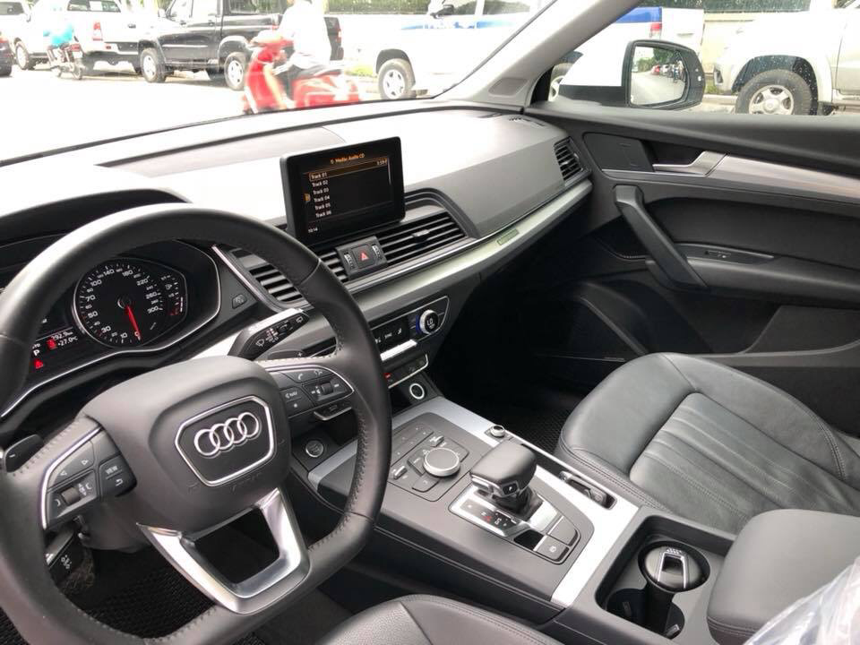 Audi Q5 2018 - Bán xe Audi Q5 năm 2018 màu trắng, 2 tỷ 450 triệu, xe nhập