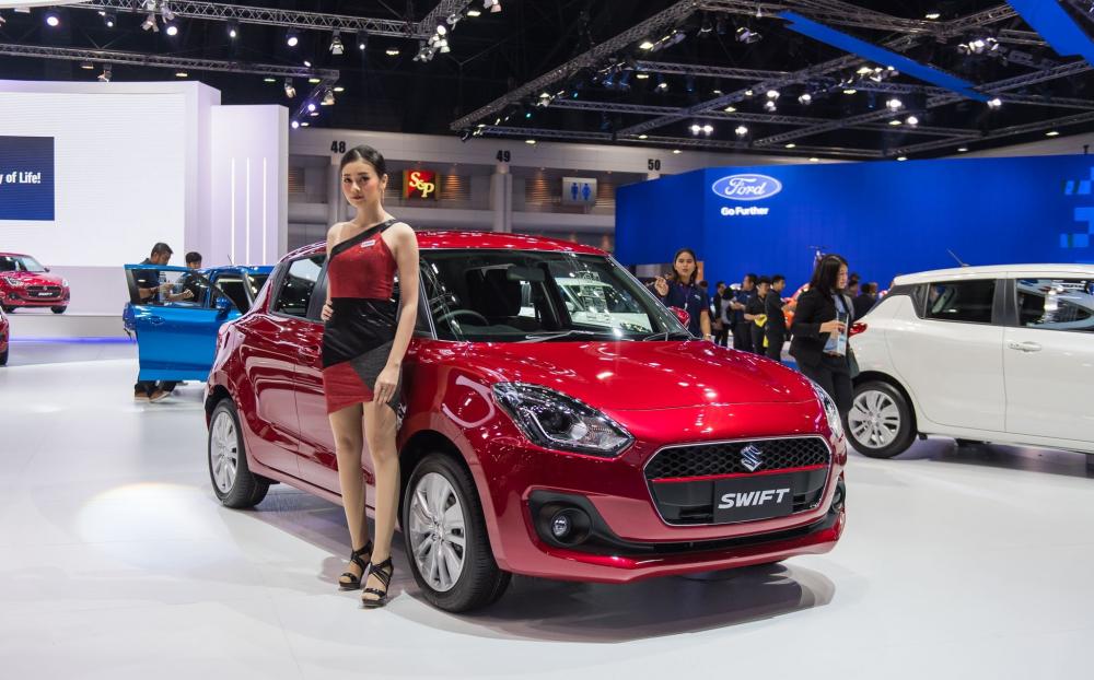 Suzuki Swift 2018 -  Suzuki Swift đời 2018 turbo, màu đỏ, xe nhập