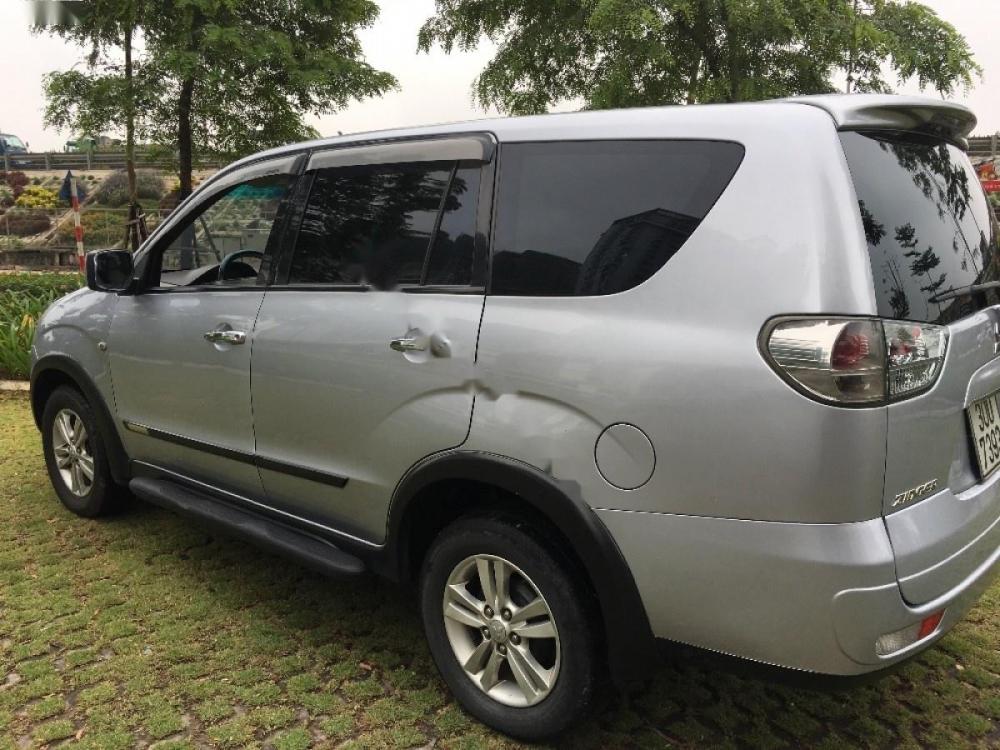 Mitsubishi Zinger GLS 2009 - Bán ô tô Mitsubishi Zinger GLS năm 2009, màu bạc  