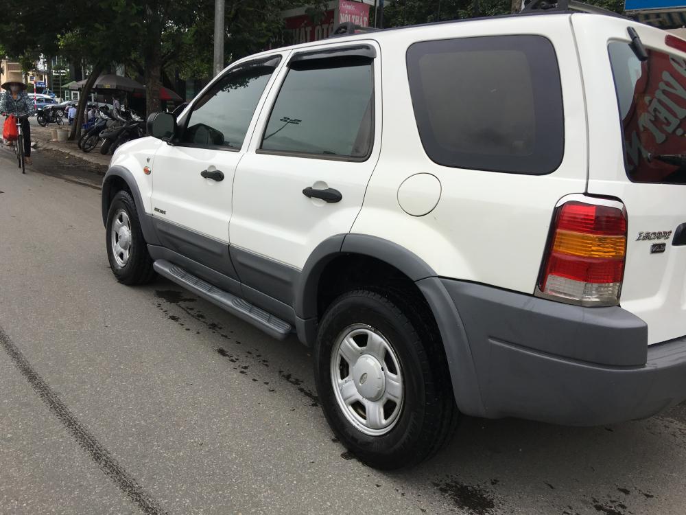 Ford Escape XLT 2002 - Bán Ford Escape XLT 2002, màu trắng, giá 155tr