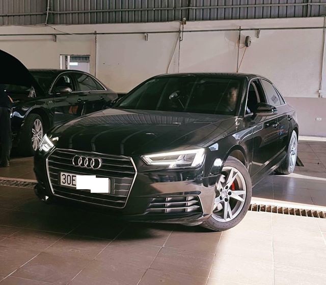 Audi A4 2.0 TFSI 2016 - Bán Audi A4 2.0TFSI model 2017 màu đen/đen, biển vip Hà Nội