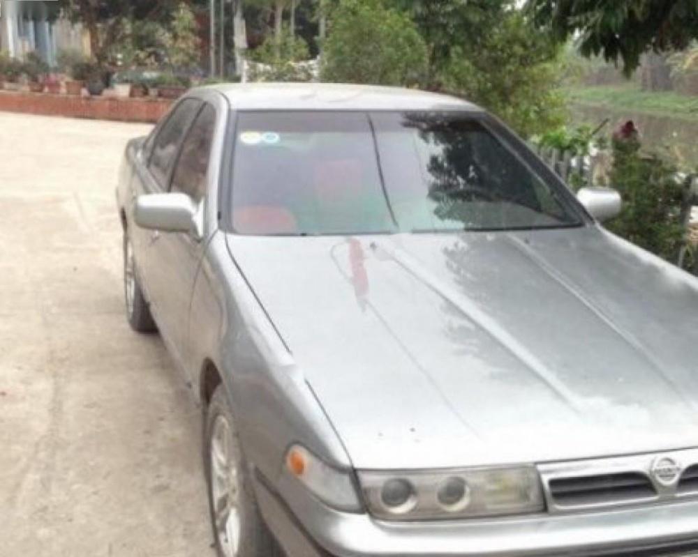 Nissan Cefiro 2.0 MT 1992 - Bán xe Nissan Cefiro 2.0 MT sản xuất 1992, màu bạc, nhập khẩu 