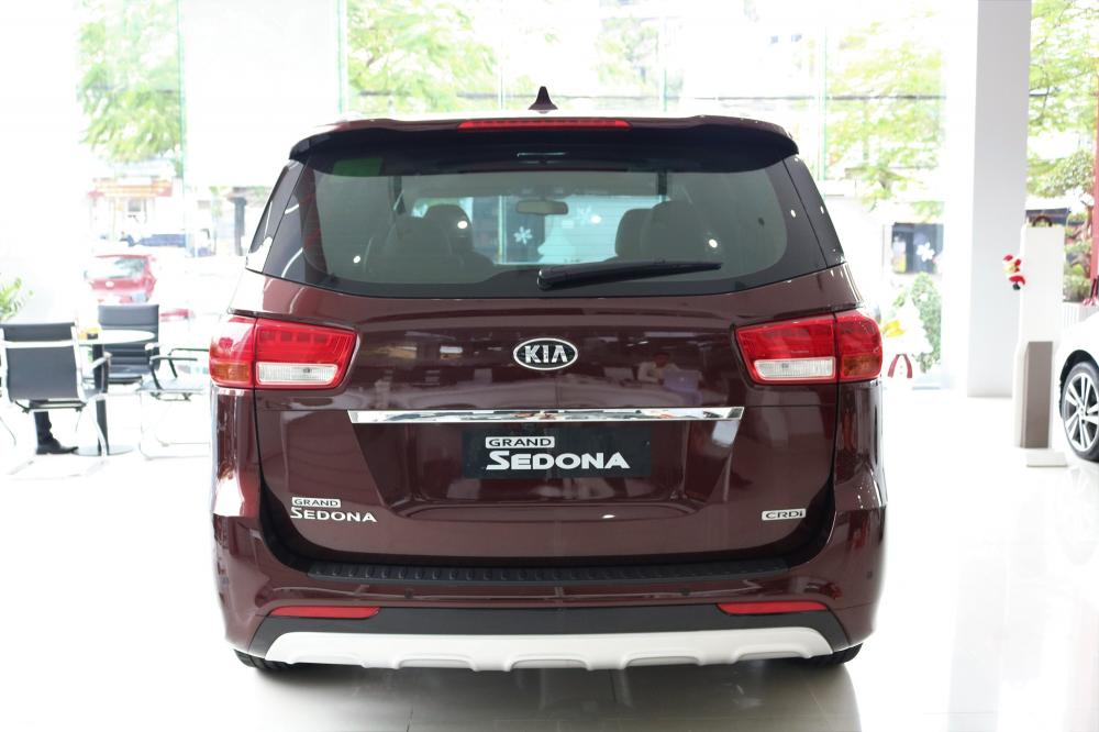 Kia Sedona DATH 2018 - bán Kia Sedona Dath đỏ 2018_tặng BHVC, hỗ trợ 90%