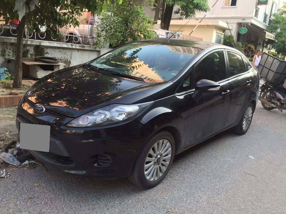 Ford Fiesta 1.6 2012 - Bán Ford Fiesta 1.6 đời 2012, màu đen như mới, giá 287tr